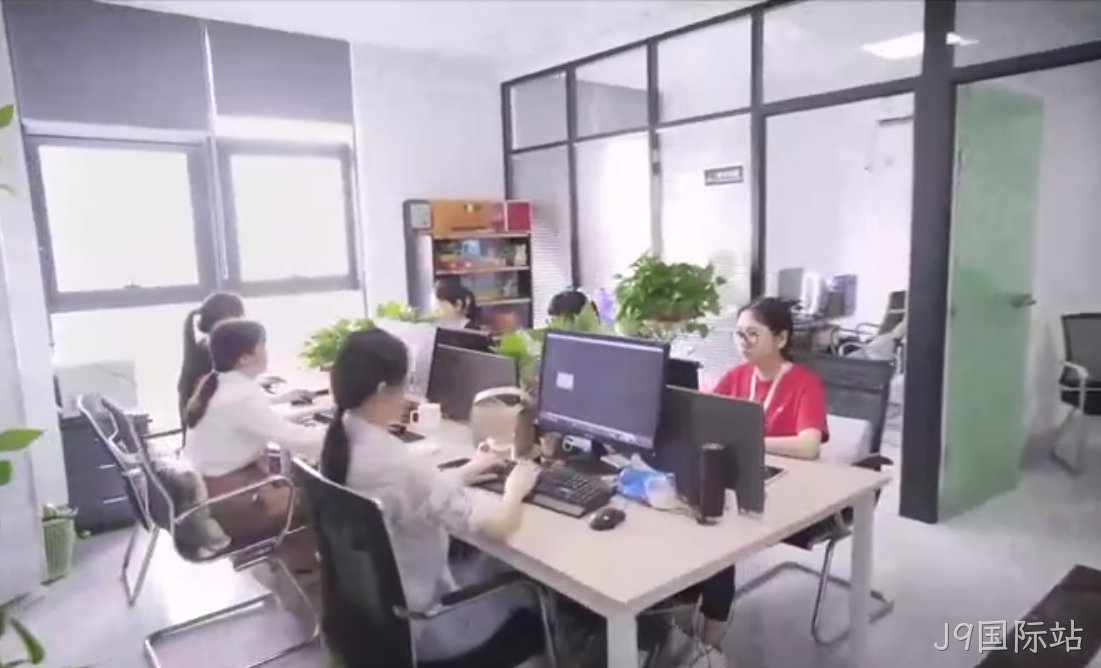 参考{城市}J9国际站小程序开发公司落地案例，能帮商家避开哪些开发误区？